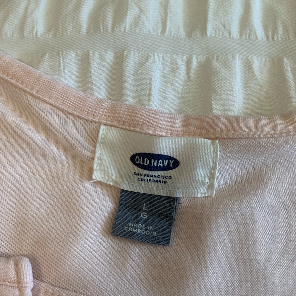 Old Navy Lightweight Relaxed Fit Henley - Picture 7 of 16